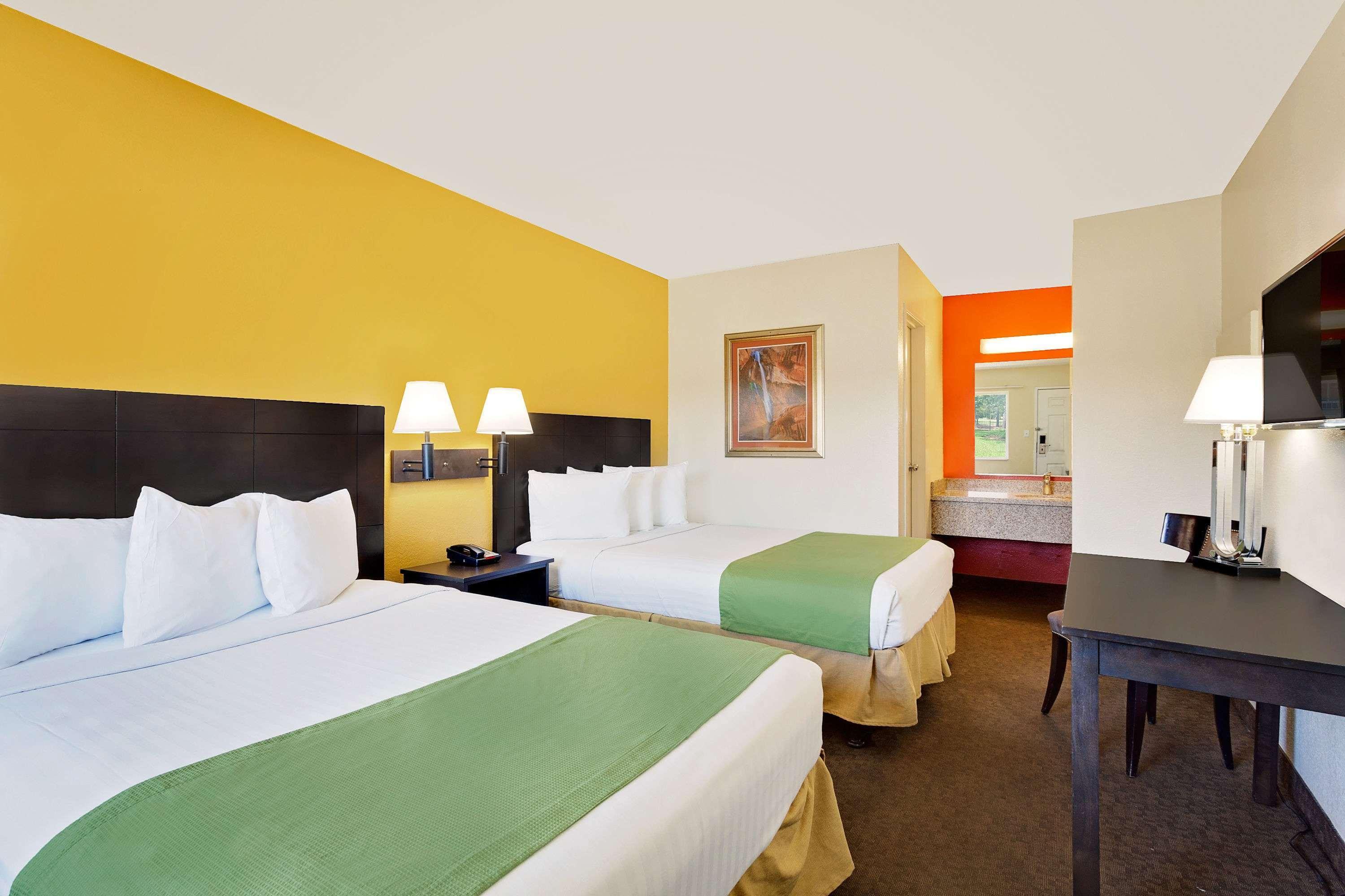 Howard Johnson By Wyndham Las Vegas Near The Strip Εξωτερικό φωτογραφία