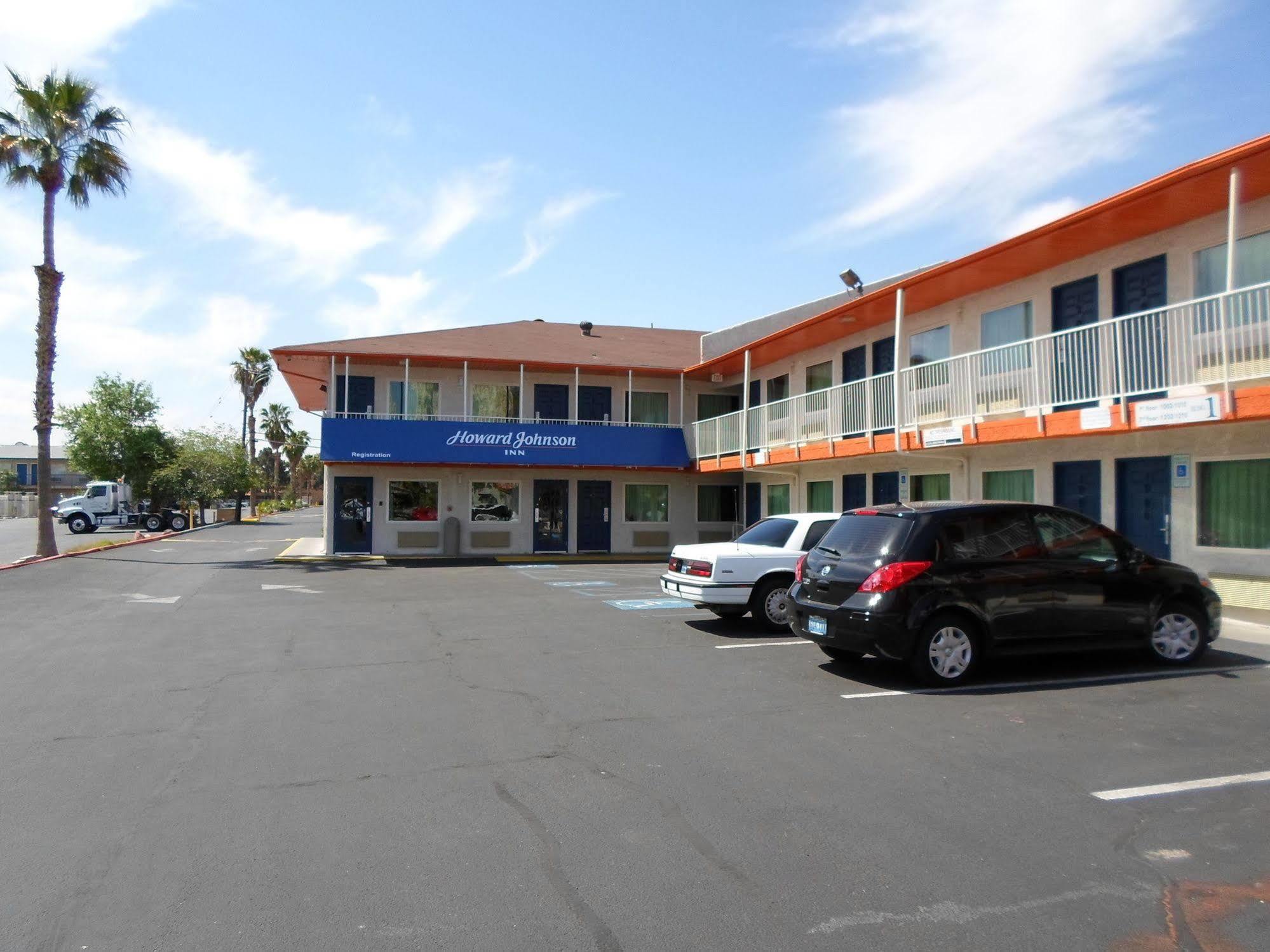 Howard Johnson By Wyndham Las Vegas Near The Strip Εξωτερικό φωτογραφία