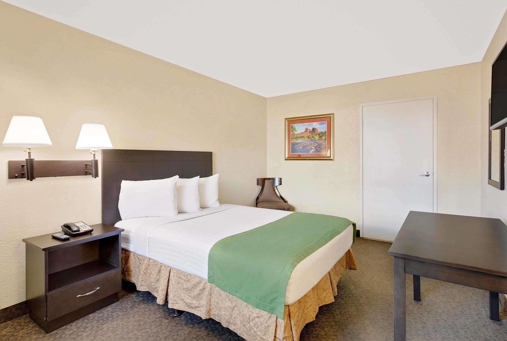Howard Johnson By Wyndham Las Vegas Near The Strip Εξωτερικό φωτογραφία